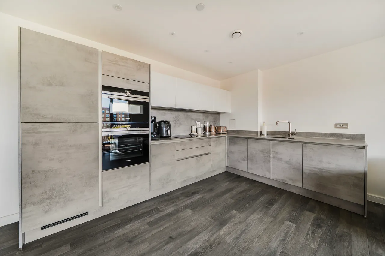 21 Akenside Court, Osborne Road, LONDON, photo 2