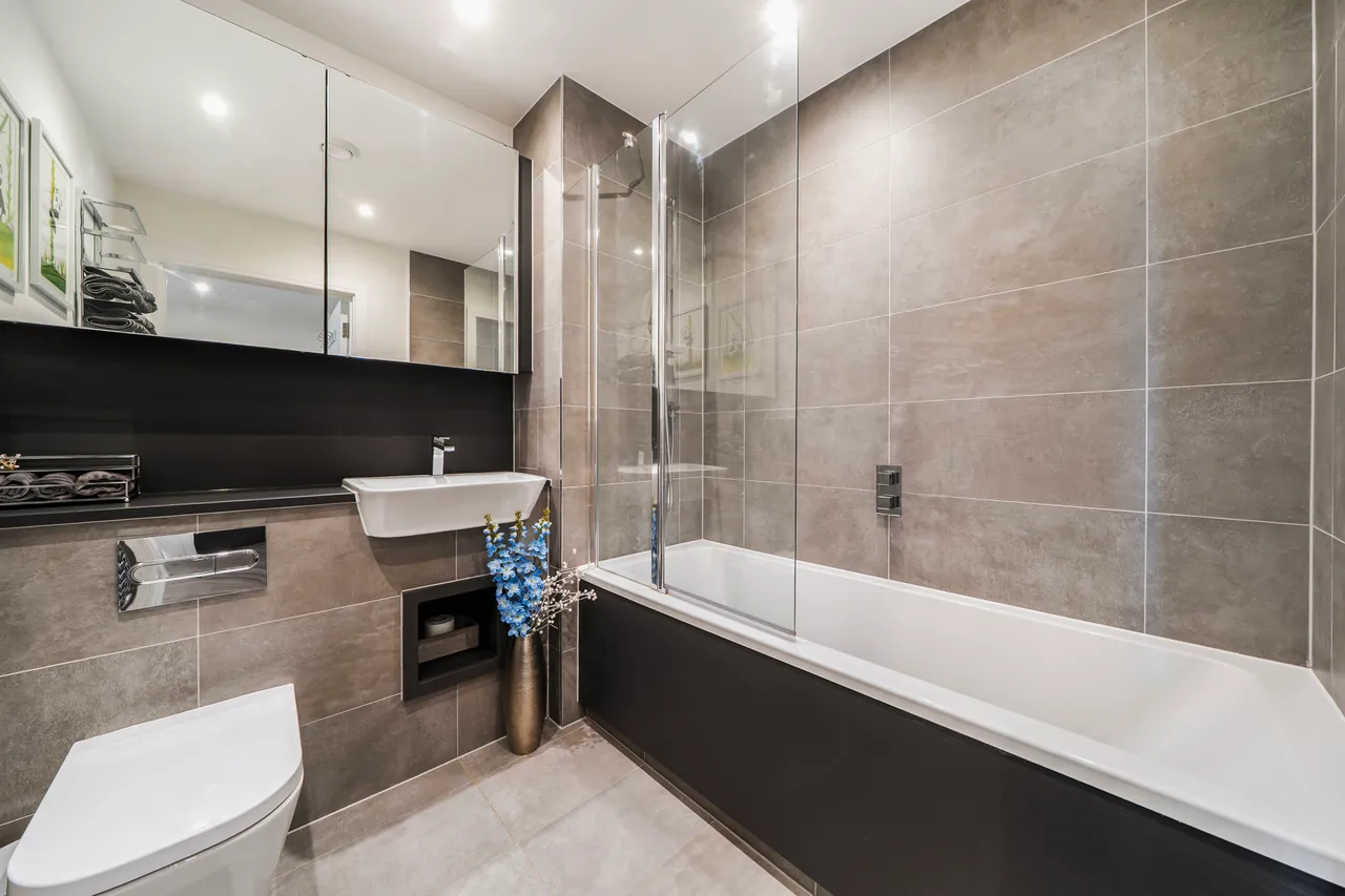 21 Akenside Court, Osborne Road, LONDON, photo 12