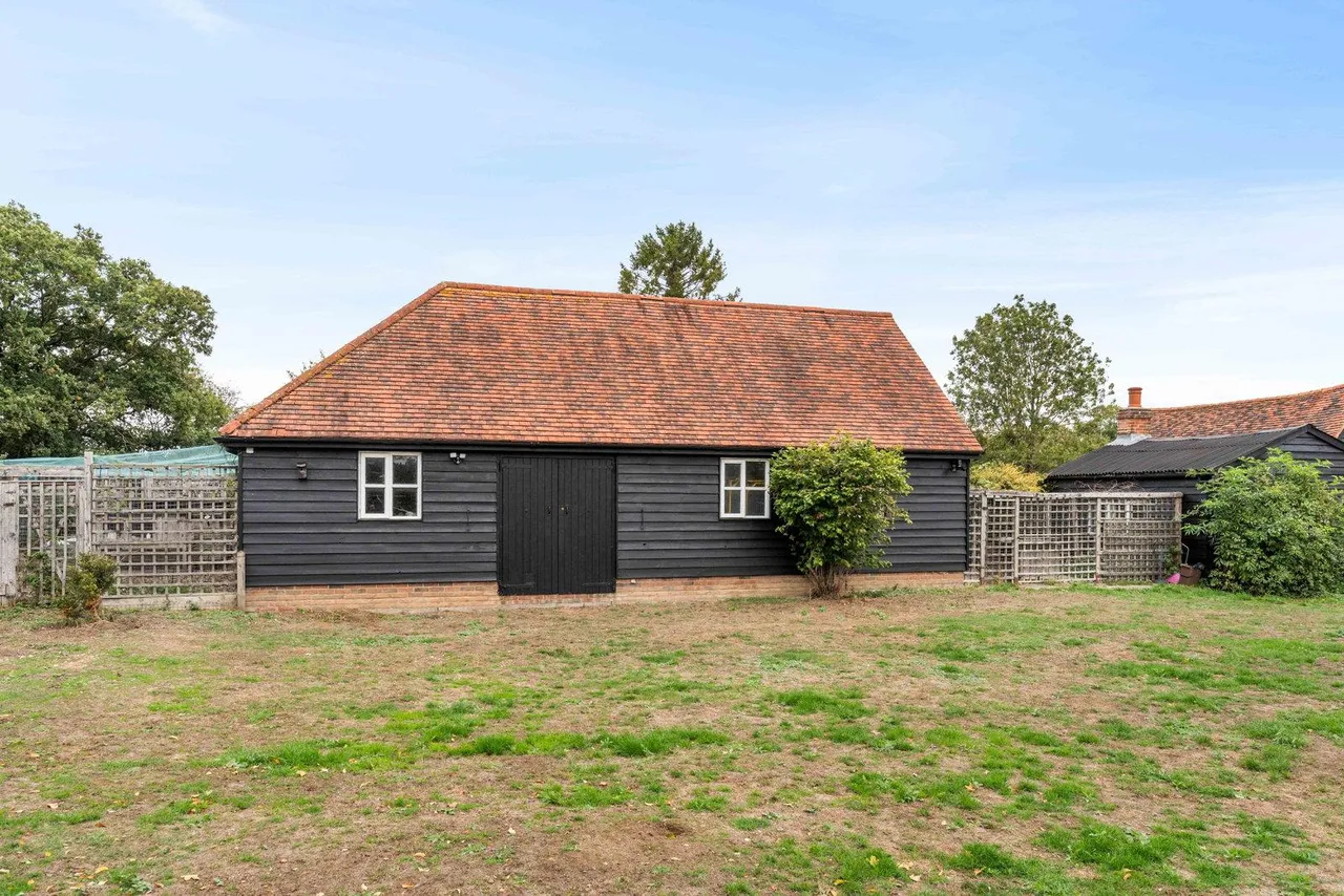'Halfway House' Little Hadham, SG11, photo 31