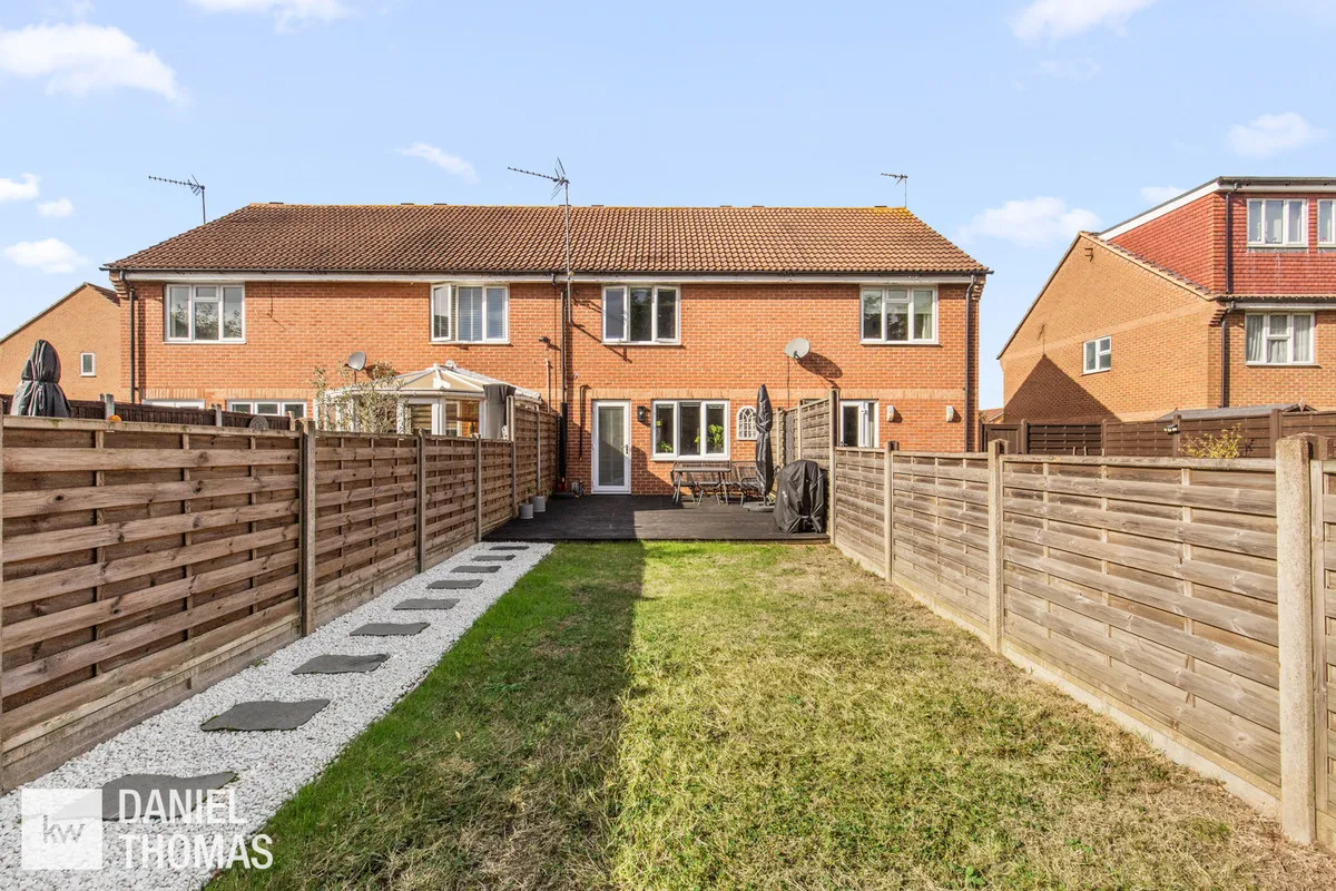 Wren Drive, Waltham Abbey, EN9, photo 19