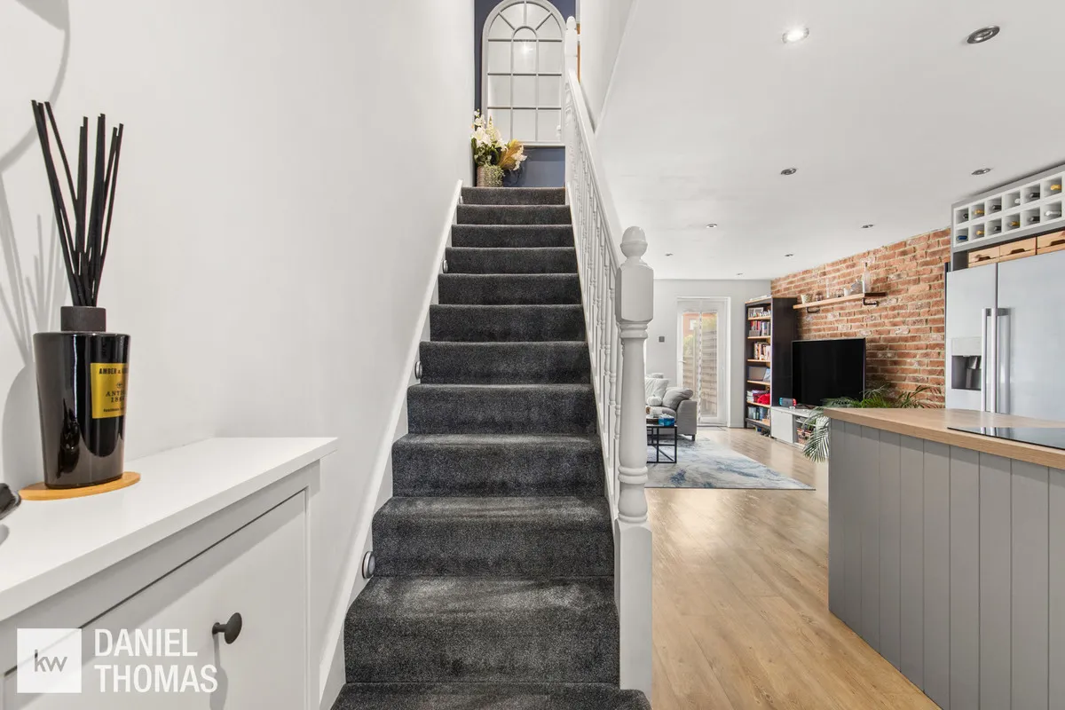 Wren Drive, Waltham Abbey, EN9, photo 10