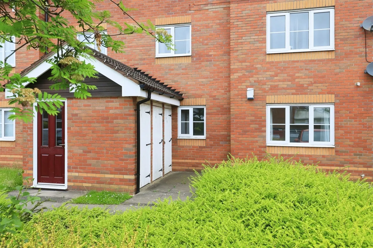 Morville Croft, Bilston, WV14, photo 2