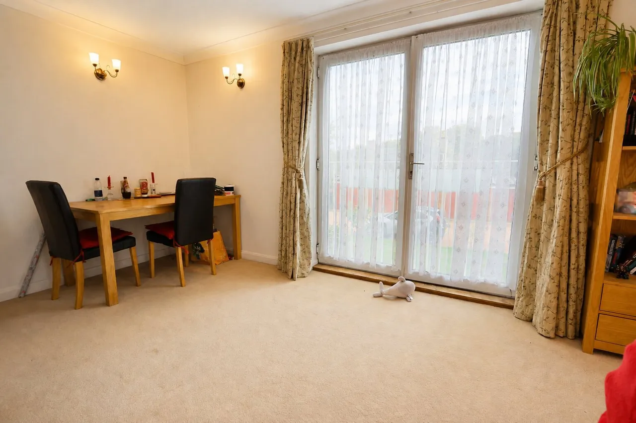 Sorrel Close, Isham, NN14, photo 7