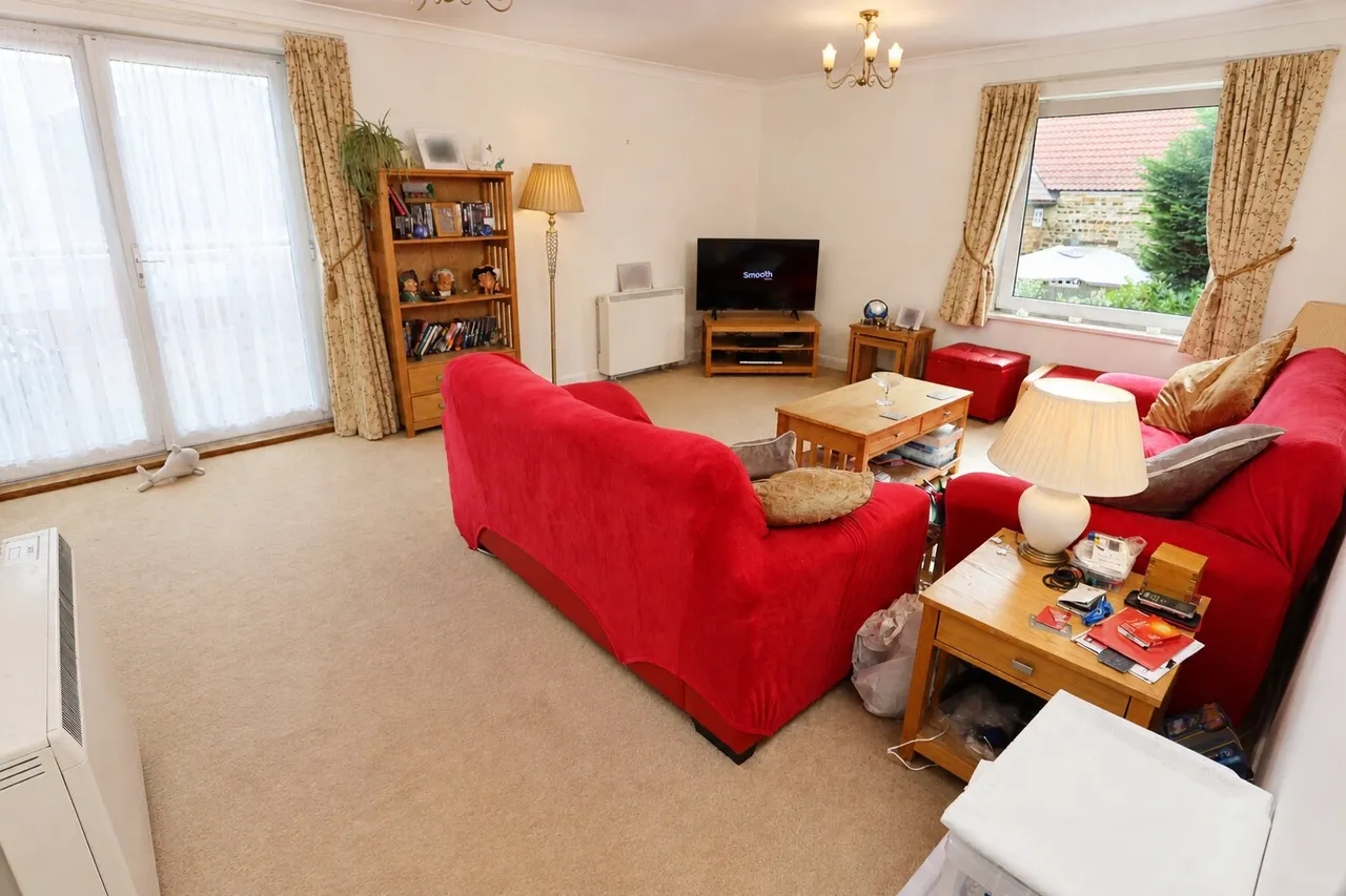 Sorrel Close, Isham, NN14, photo 9