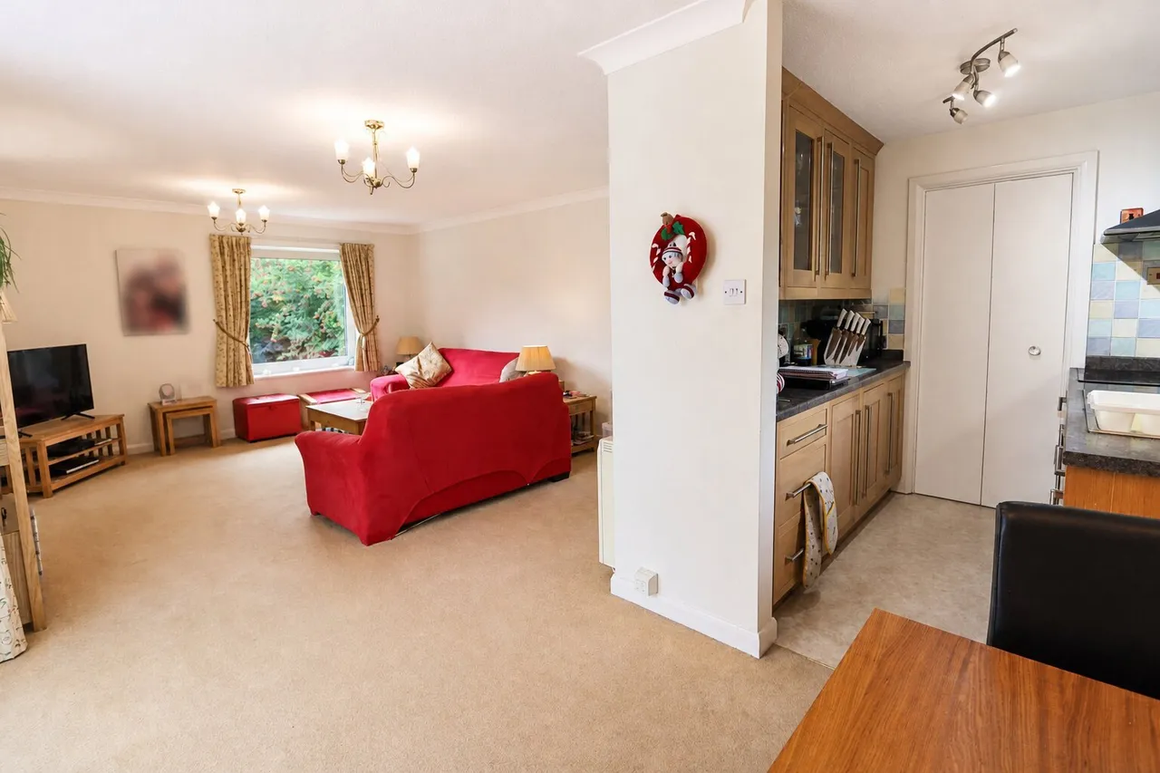 Sorrel Close, Isham, NN14, photo 10