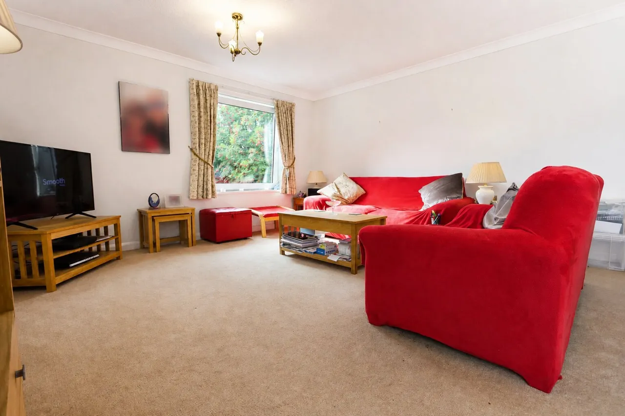 Sorrel Close, Isham, NN14, photo 8