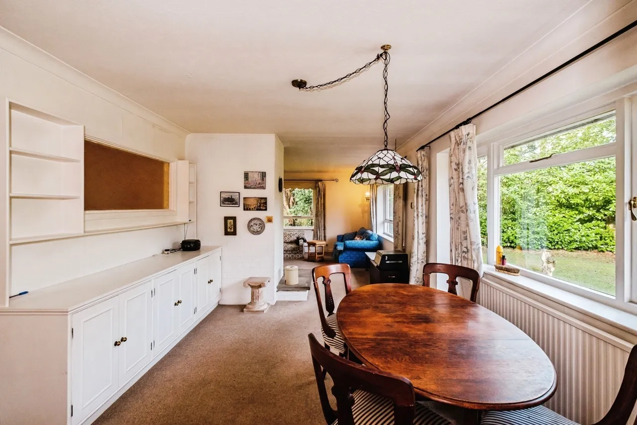 Gorse Bank Close, Storrington, RH20, photo 9