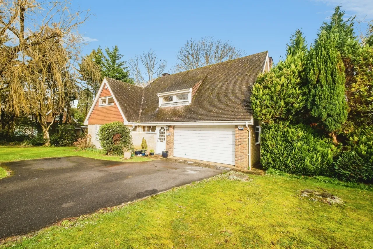 Gorse Bank Close, Storrington, RH20, photo 20