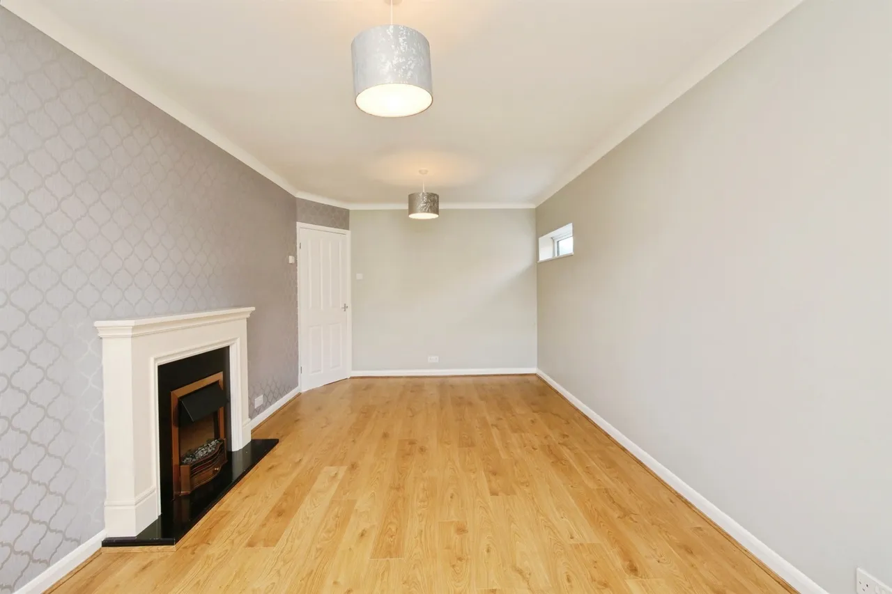 Whitethorn Close, York, photo 8