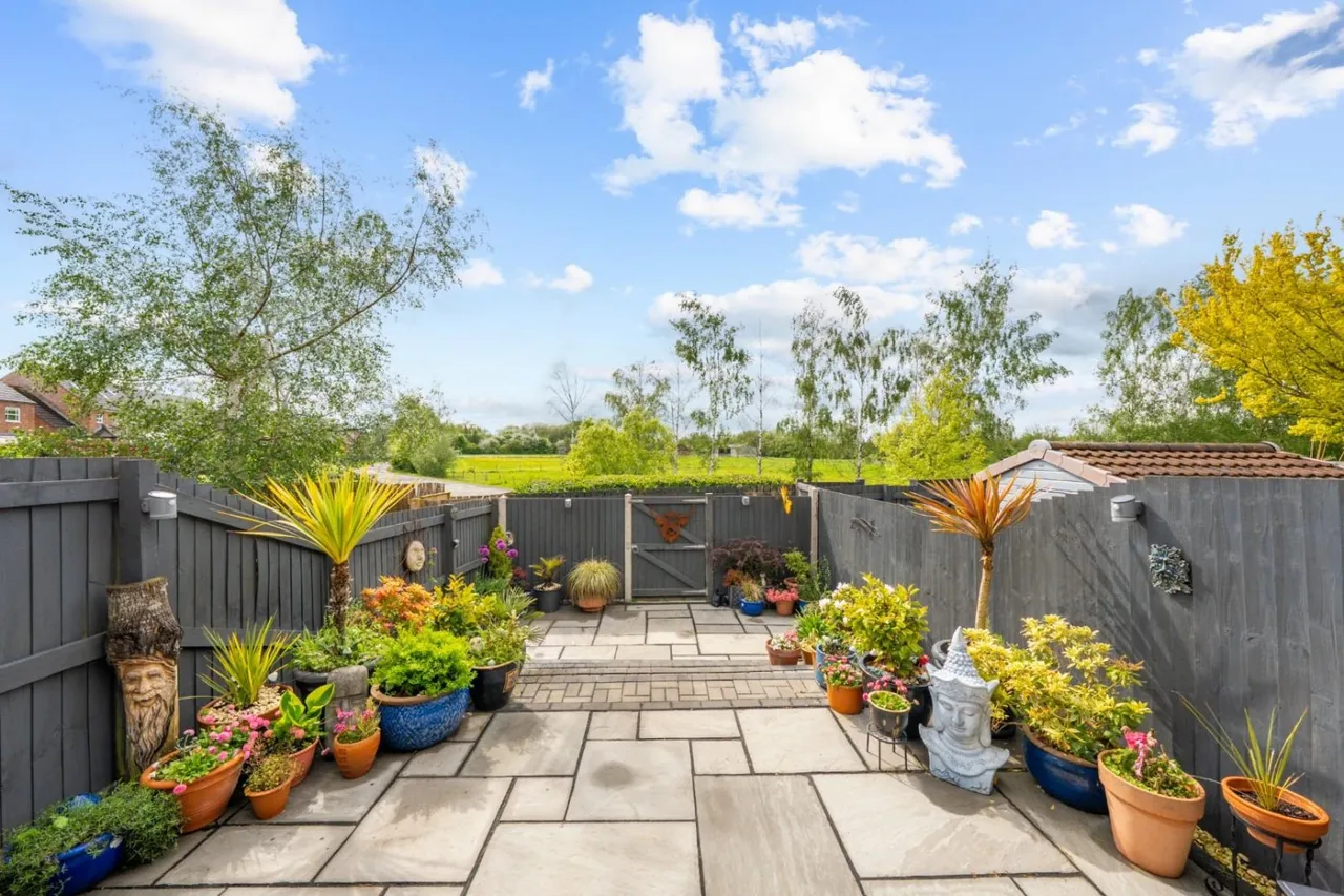 Sandwath Drive, Church Fenton, LS24, photo 14