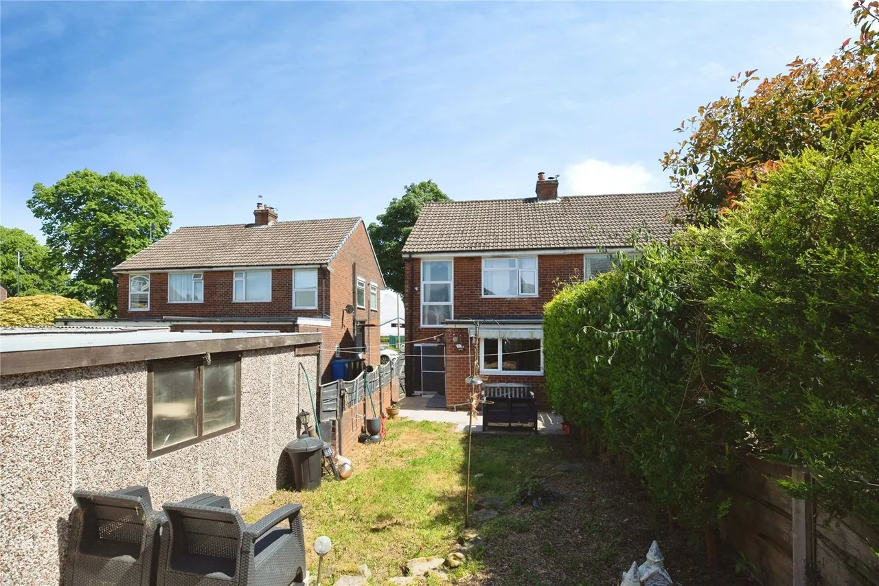 Bury Road, Radcliffe, M26, photo 18