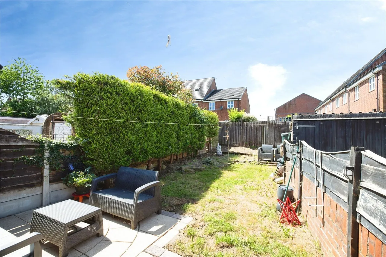 Bury Road, Radcliffe, M26, photo 16