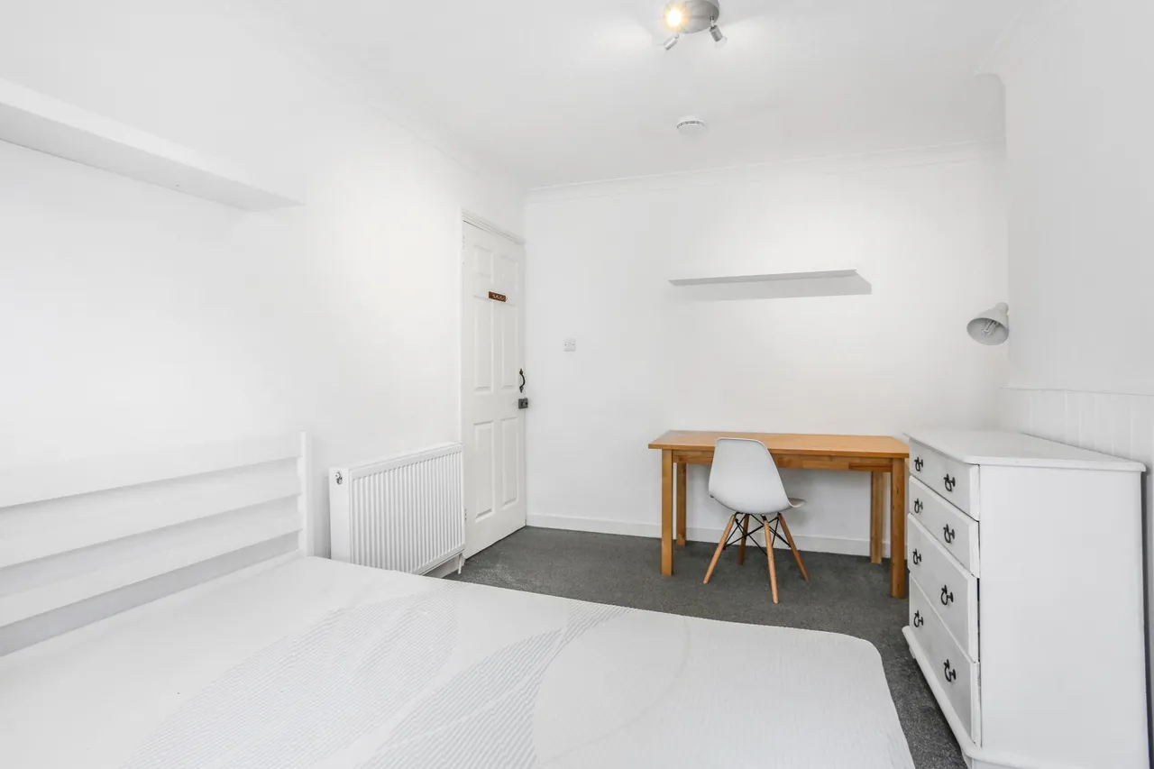 Weston Road, Guildford, GU2, photo 11