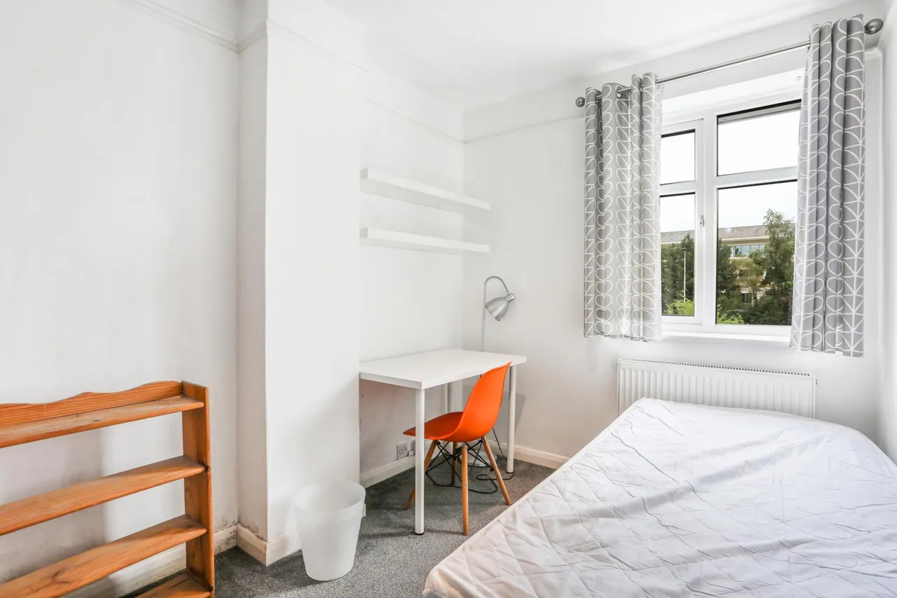 Weston Road, Guildford, GU2, photo 14