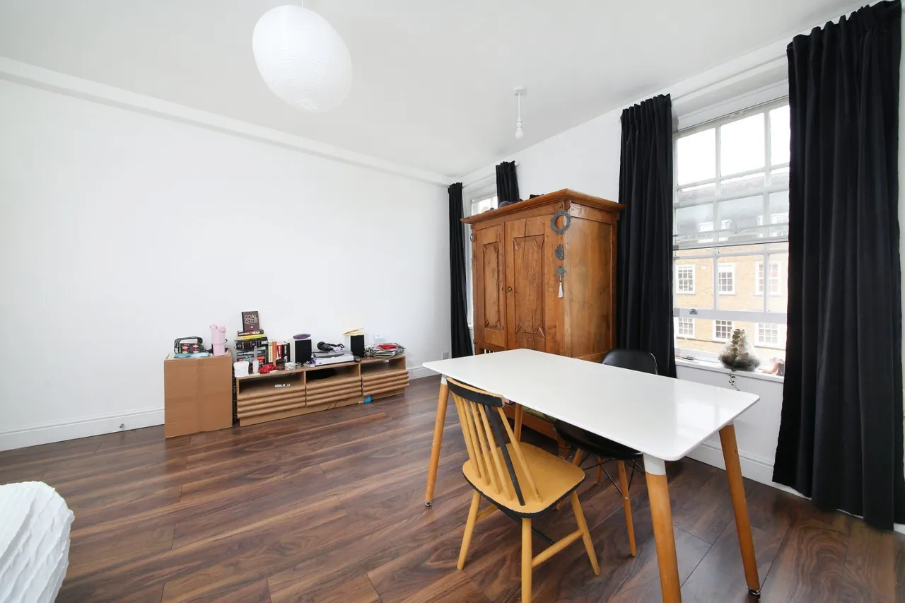 Vicarage Crescent, London, SW11, photo 9