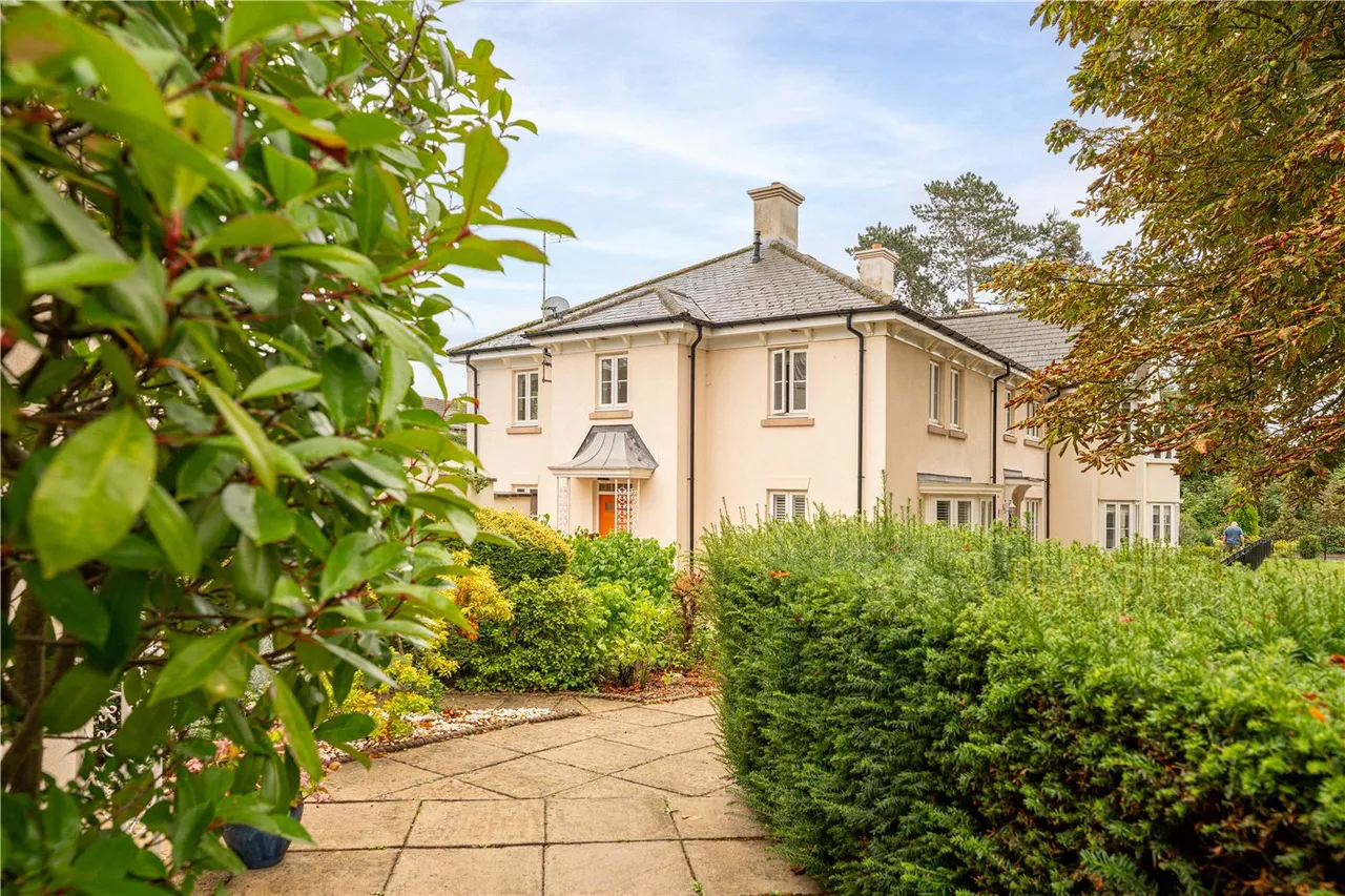 3 bed house for sale, Campriano Drive, Warwick, CV34