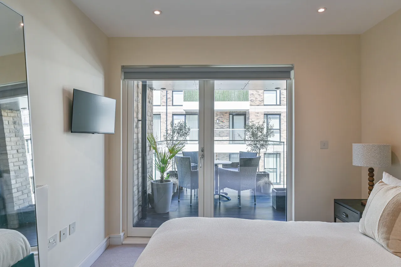 Flat 33, 10 Fairbourne Road, LONDON, photo 10