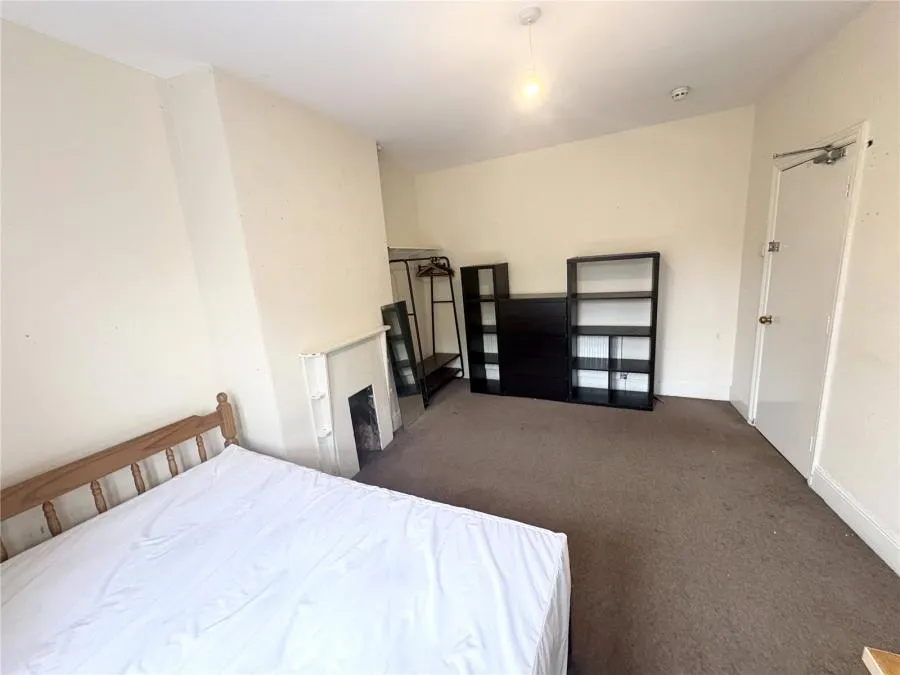 Cheltenham Crescent, Bristol, BS6, photo 4