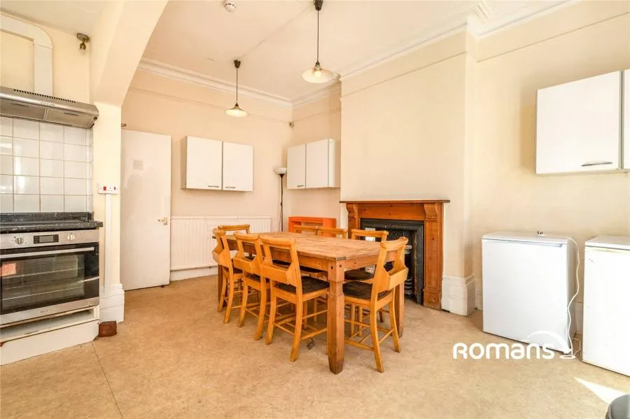 Cheltenham Crescent, Bristol, BS6, photo 9