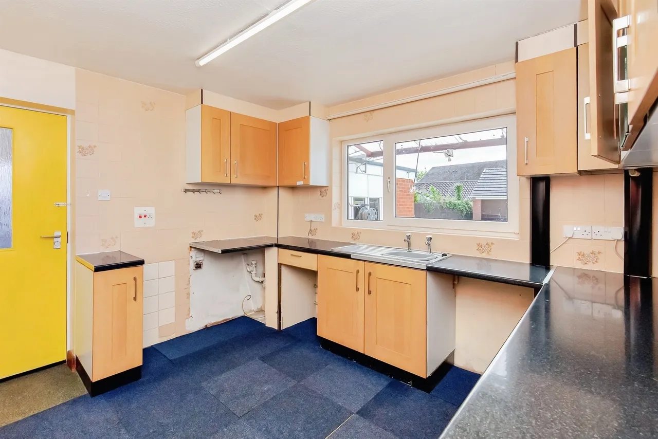 Masefield Road, Kettering, photo 6