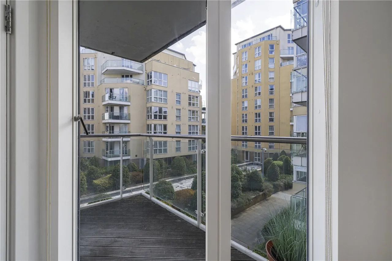 Water Gardens Square, London, SE16, photo 11