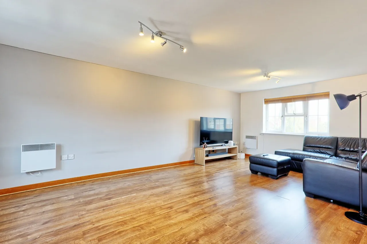 Kendal, Purfleet-on-Thames, Thurrock, RM19, photo 4