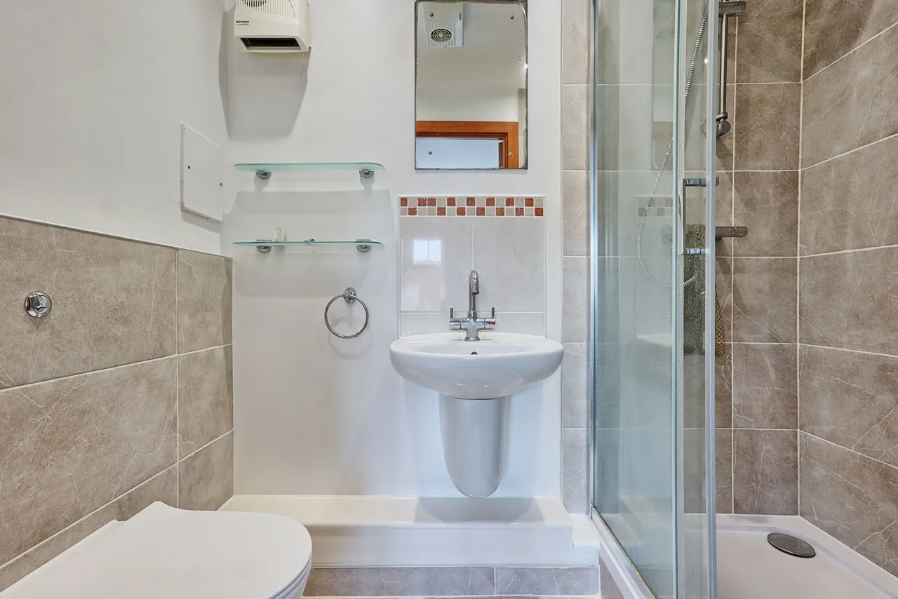 Kendal, Purfleet-on-Thames, Thurrock, RM19, photo 12