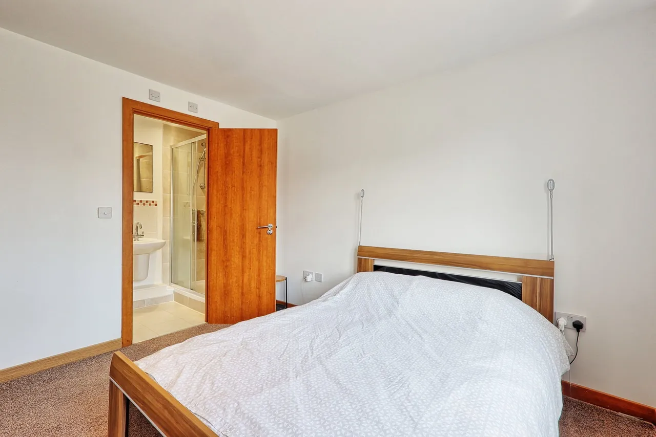 Kendal, Purfleet-on-Thames, Thurrock, RM19, photo 11