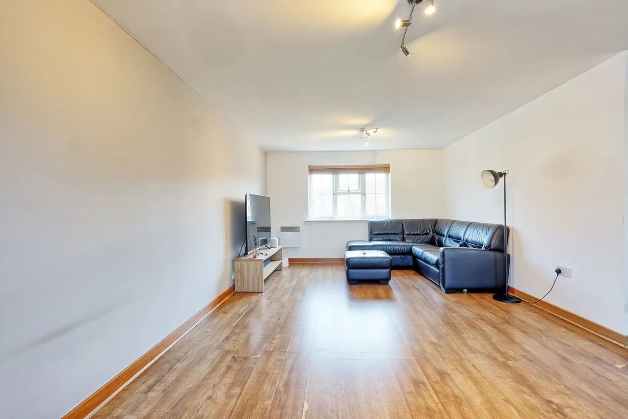 Kendal, Purfleet-on-Thames, Thurrock, RM19, photo 5