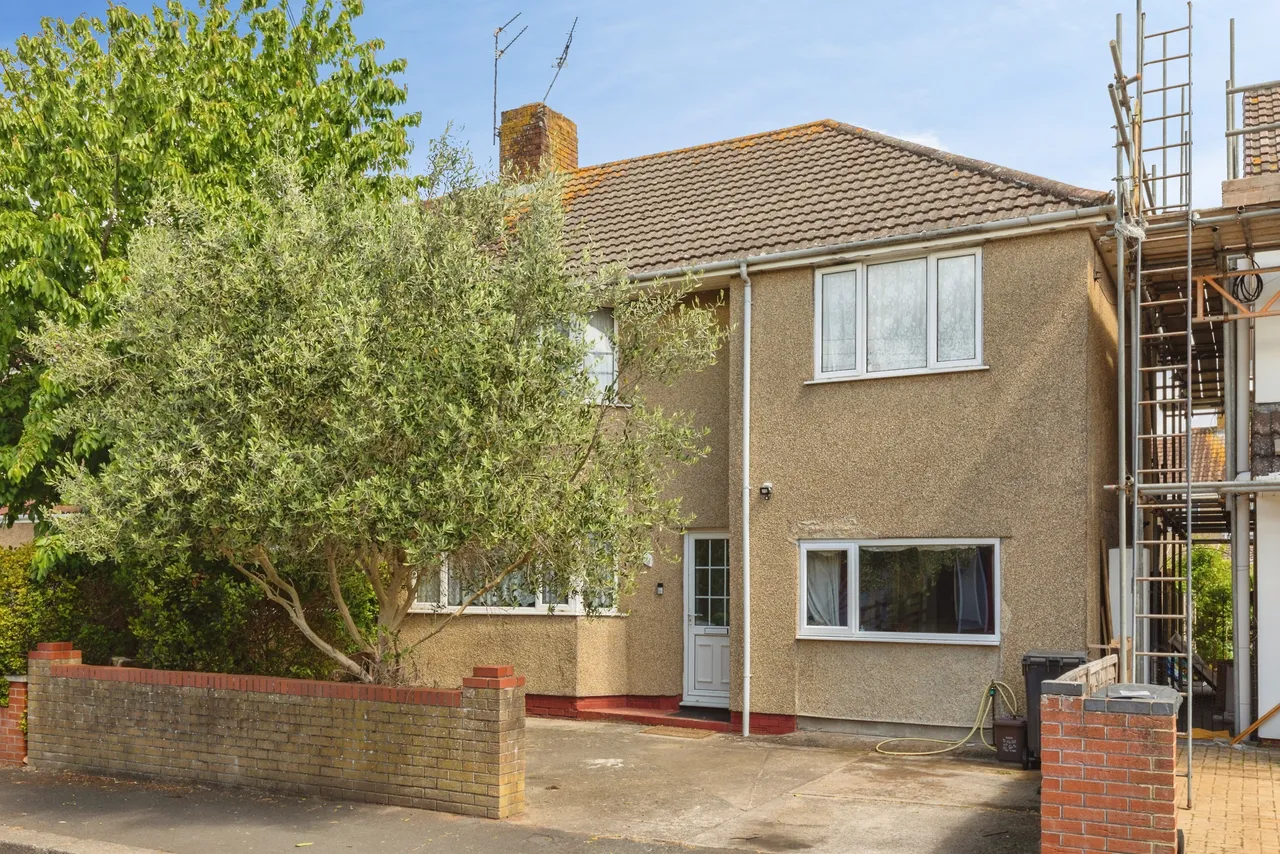5 bed house for sale — Dryleaze Road, Bristol