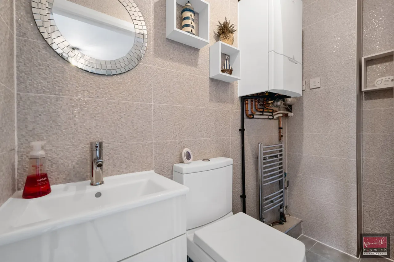 Station Crescent, Ashford, photo 15