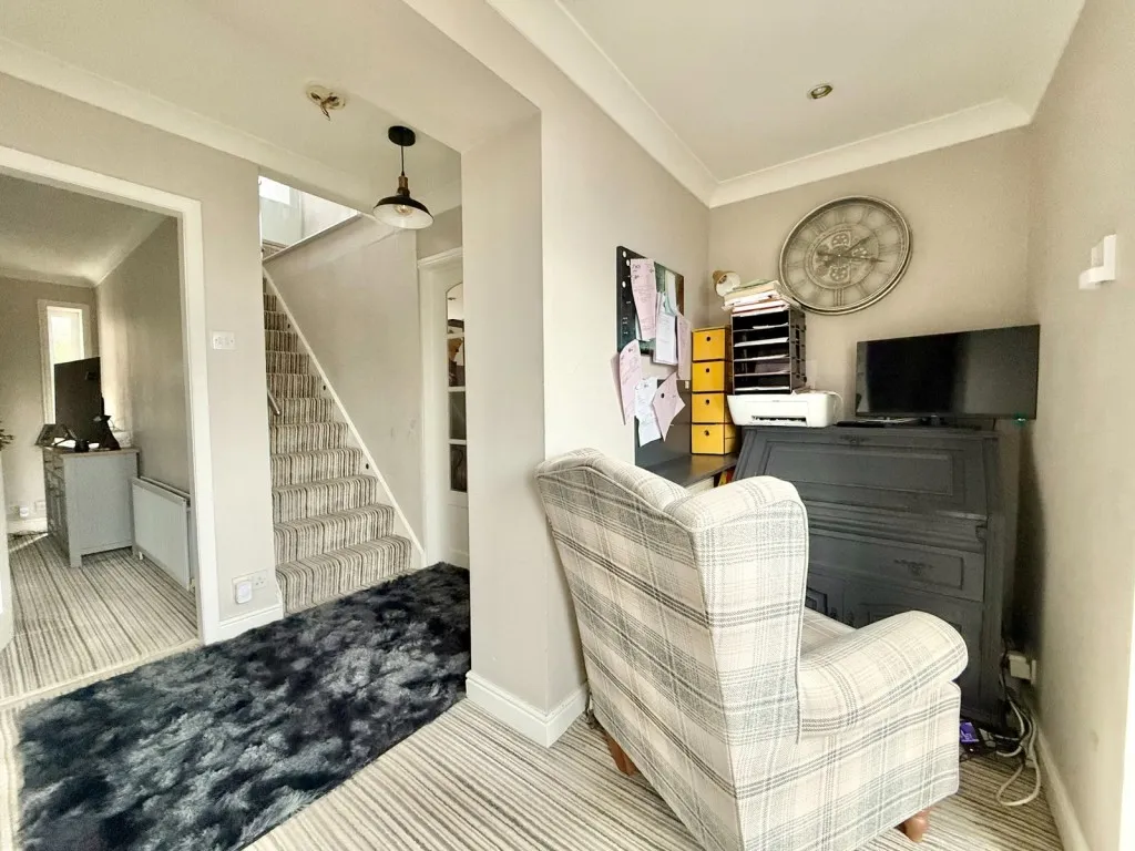 Congreve Way, LS17, photo 12