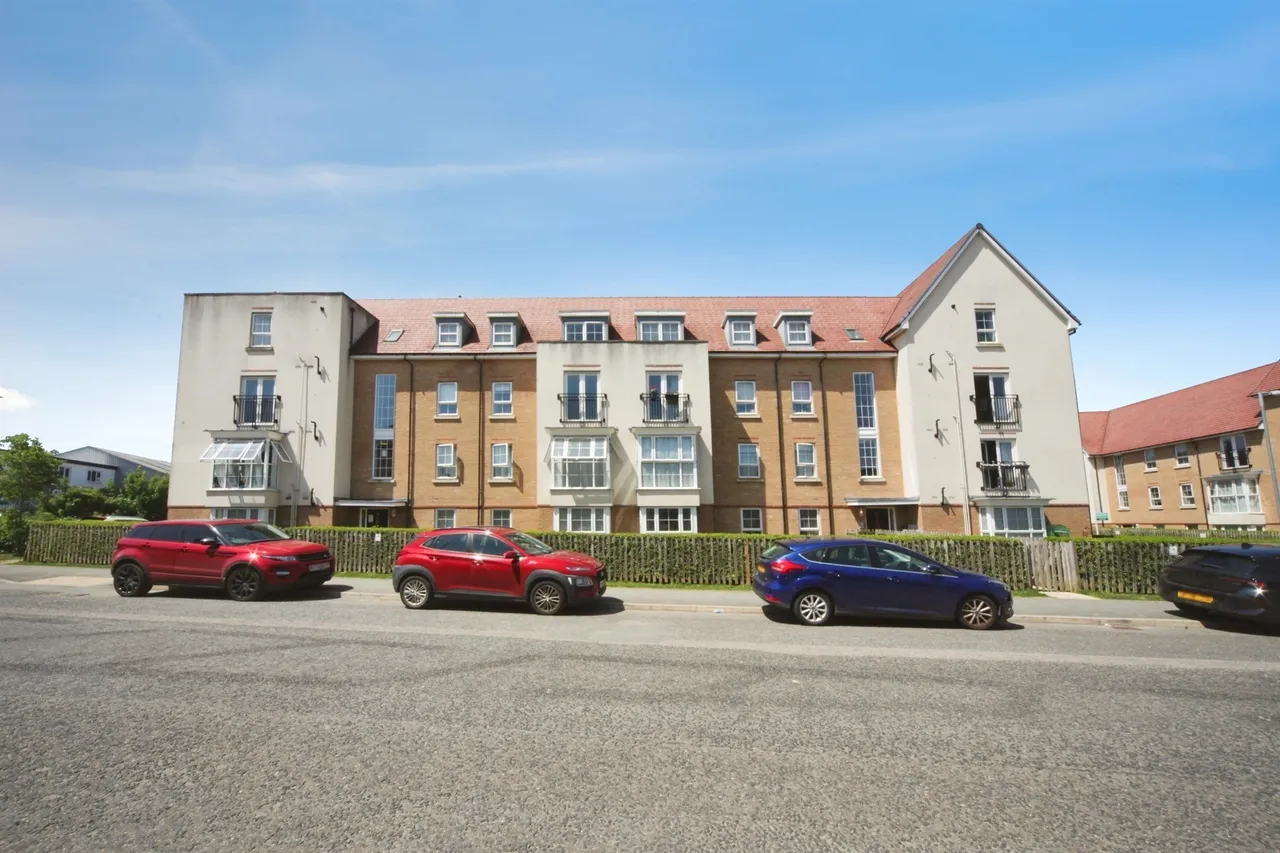 Design Drive, Dunstable, LU6, photo 10