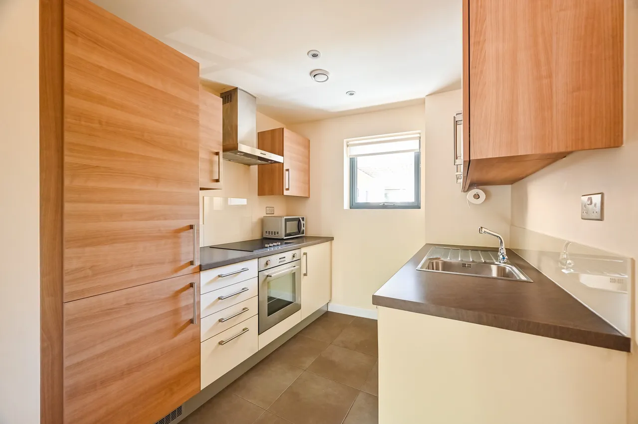Flat 7, Fielder Apartments, 1 Heath Place, London, photo 2
