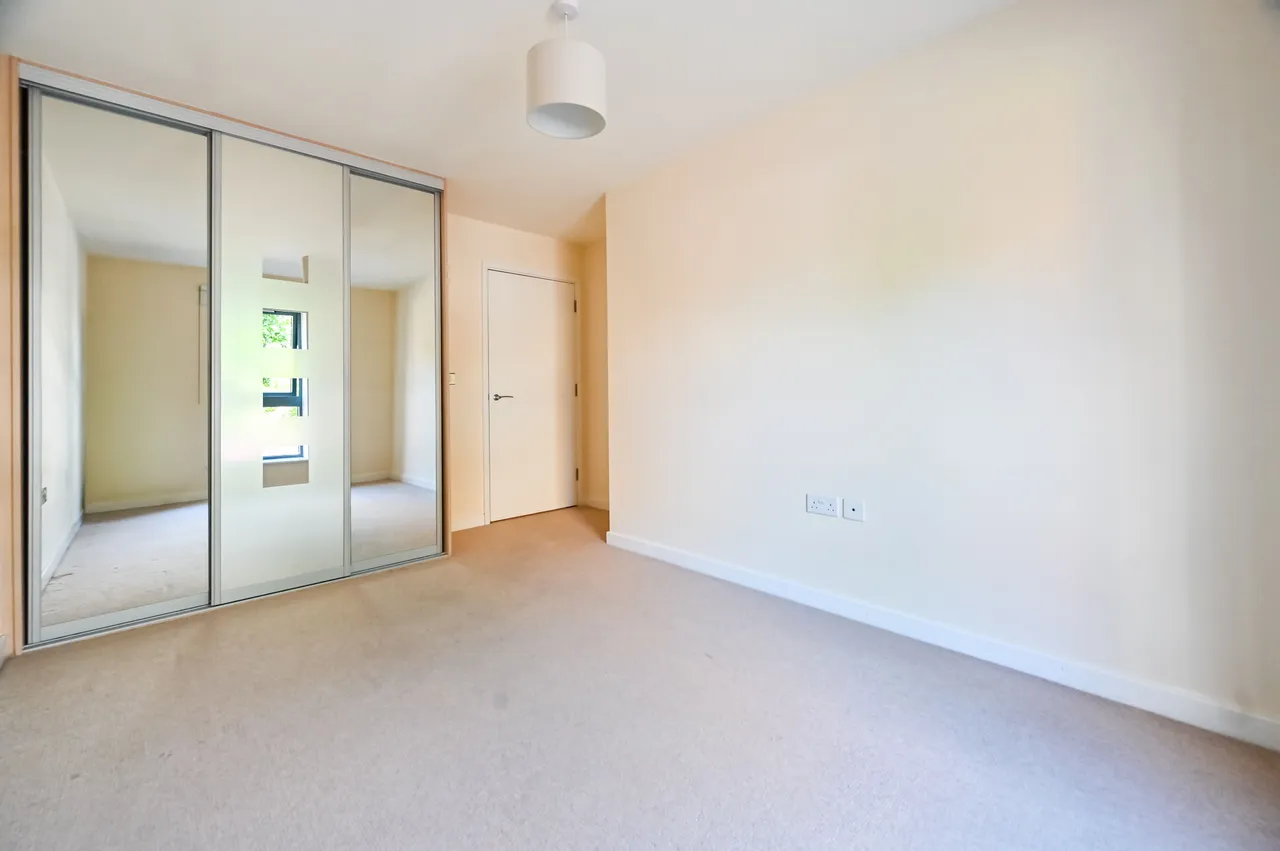 Flat 7, Fielder Apartments, 1 Heath Place, London, photo 8