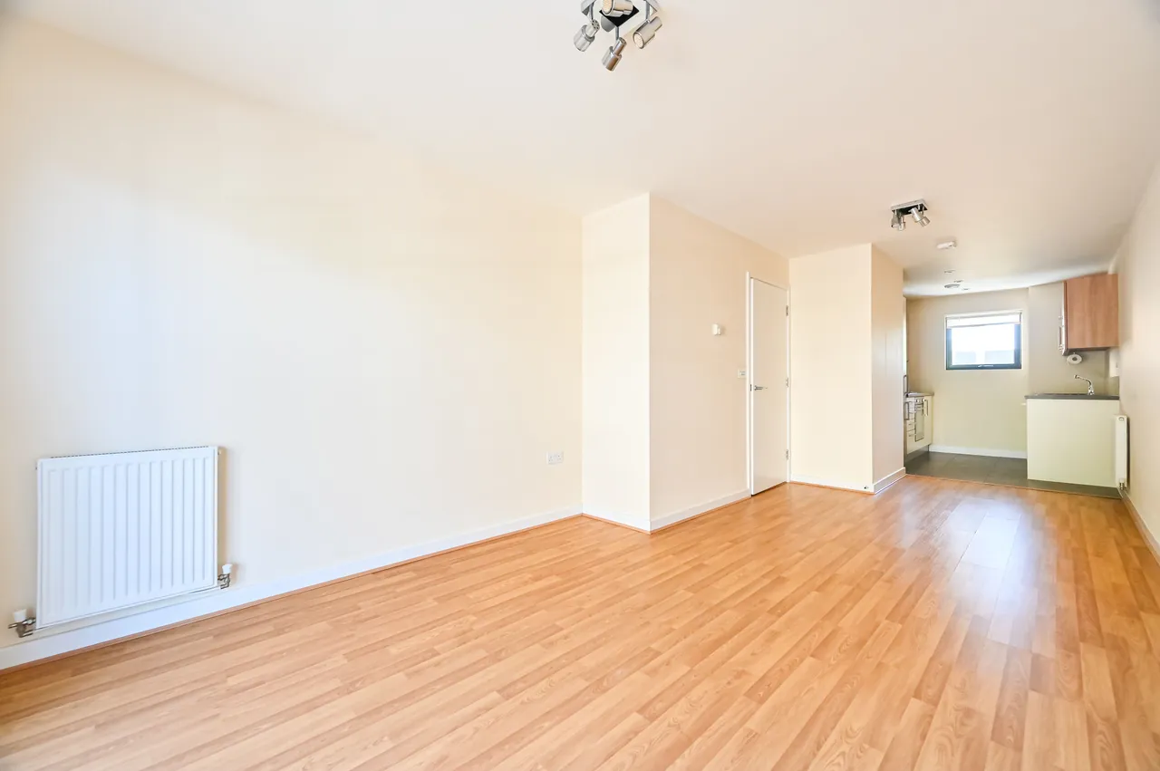 Flat 7, Fielder Apartments, 1 Heath Place, London, photo 4