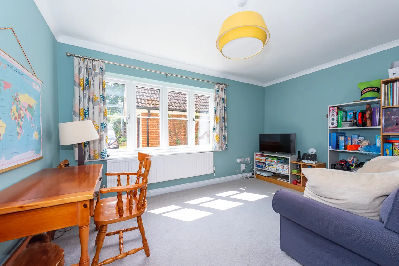 New Mill Lane, Eversley, Hook, Hampshire, RG27 0RA, photo 7