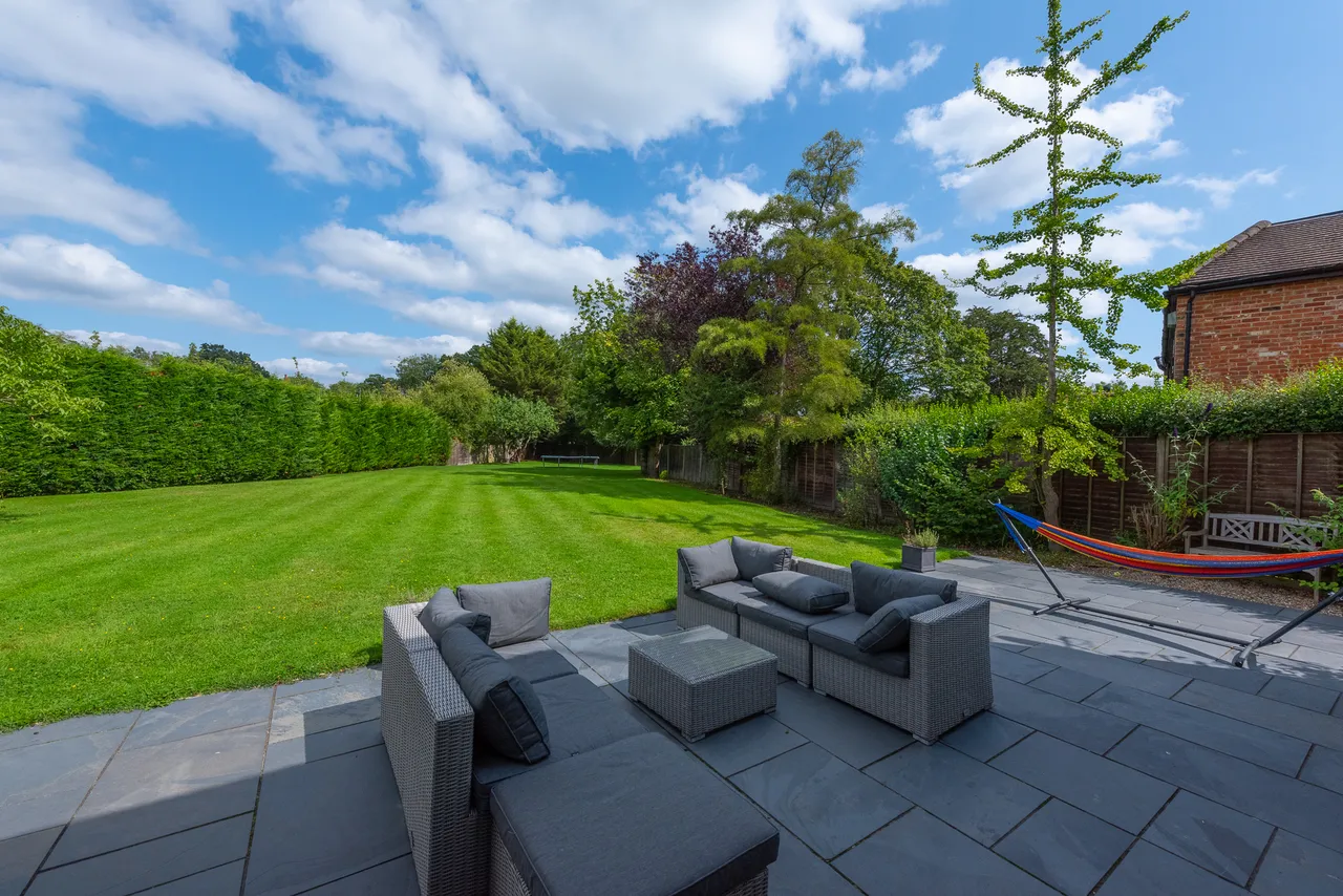 New Mill Lane, Eversley, Hook, Hampshire, RG27 0RA, photo 18