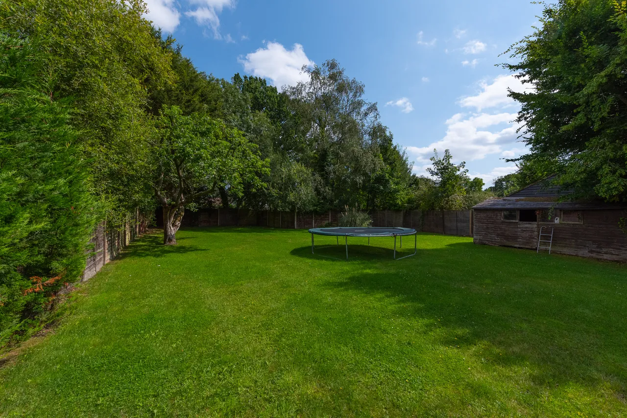 New Mill Lane, Eversley, Hook, Hampshire, RG27 0RA, photo 20