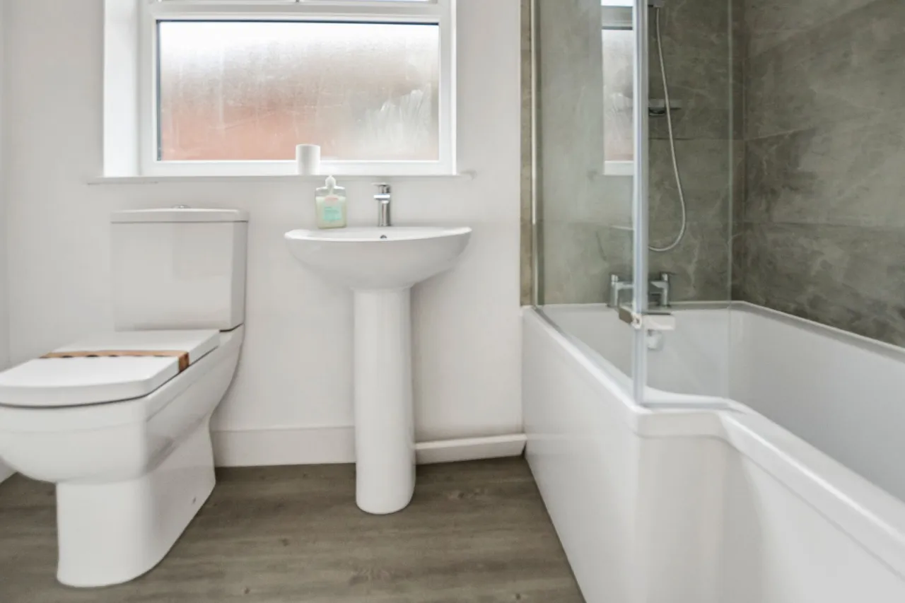 Bridgewater Drive, Vicars Cross, CH3, photo 17