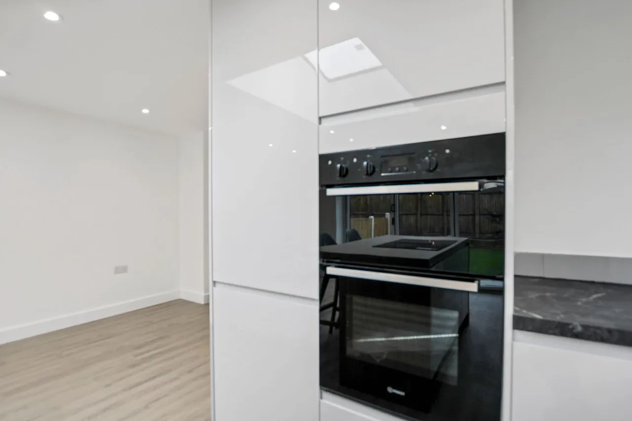 Bridgewater Drive, Vicars Cross, CH3, photo 11
