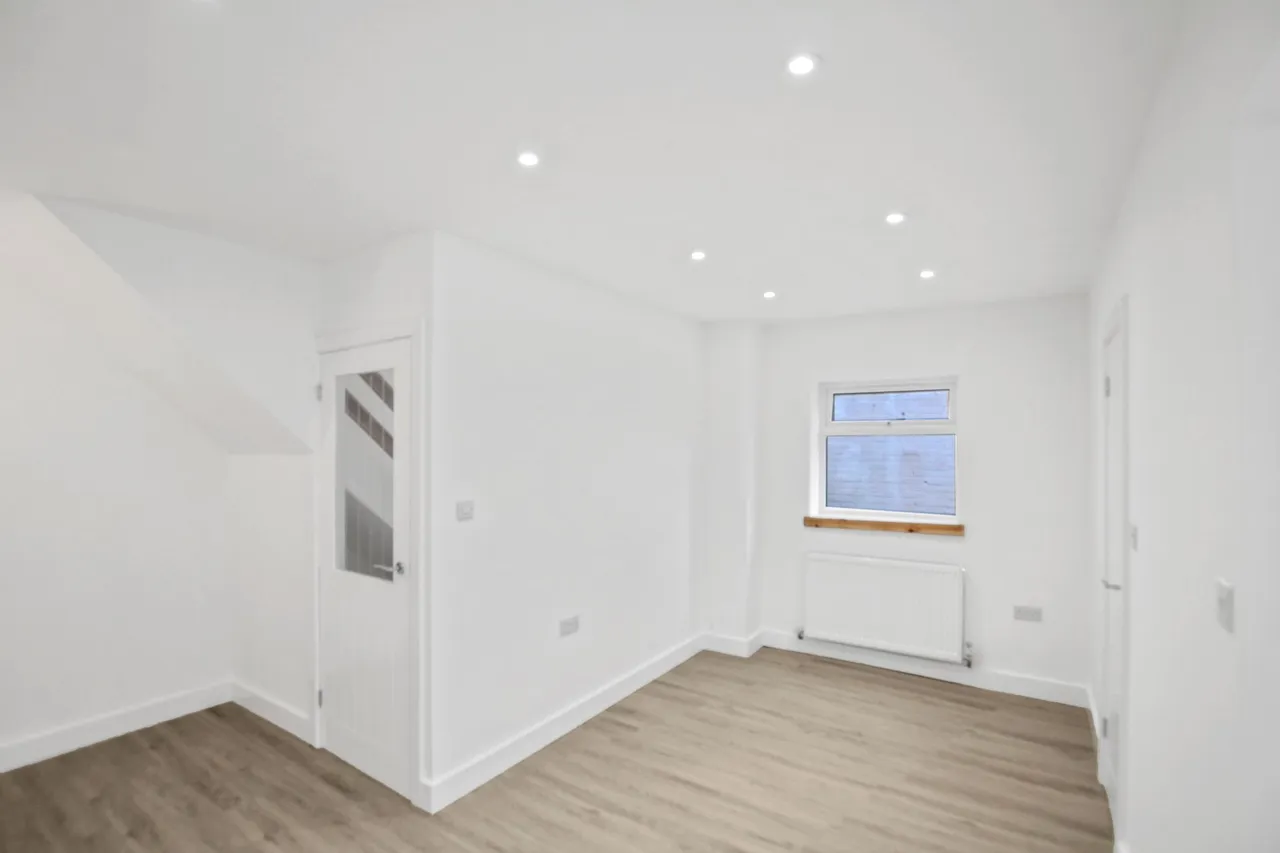 Bridgewater Drive, Vicars Cross, CH3, photo 3