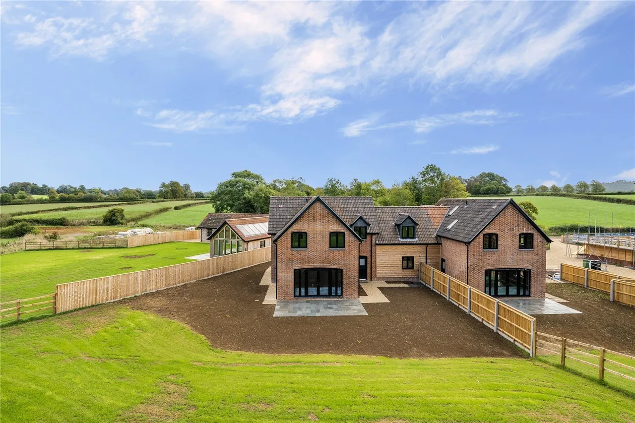 Mill Lane, Misterton, TA18, photo 3