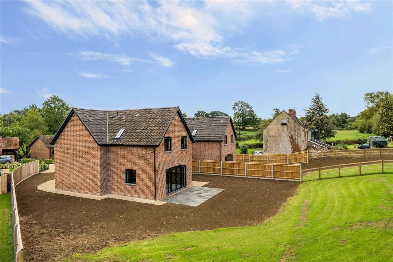 Mill Lane, Misterton, TA18, photo 2