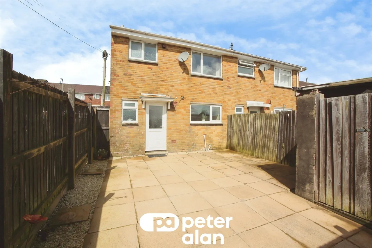 Croeso Square, Blackwood, NP12, photo 13