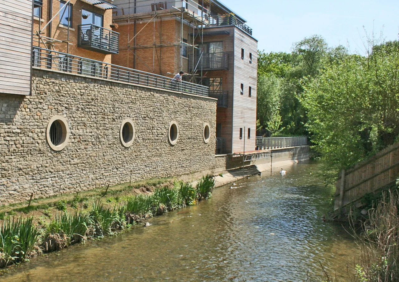 Empress Court, Woodin`s Way, photo 11
