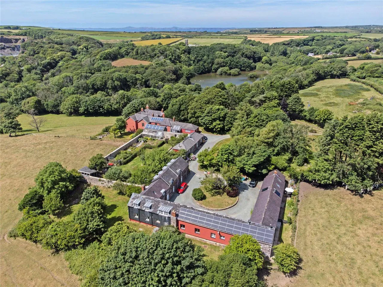 Nr Walwyn's Castle, Haverfordwest, Pembrokeshire, SA62 3ED, photo 2