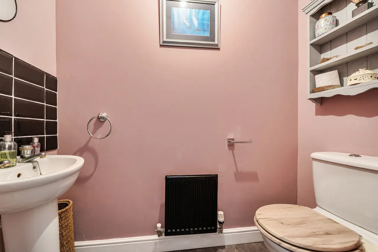 Hotel Road, Kent, ME8, photo 12