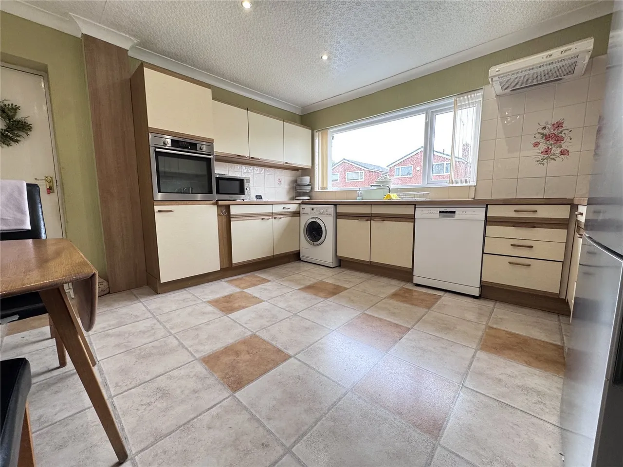 Withypool Drive, STOCKPORT, Cheshire, SK2, photo 3