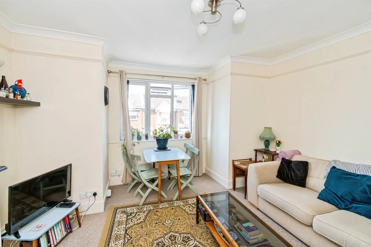 Charlton Road, Southampton, SO15, photo 2